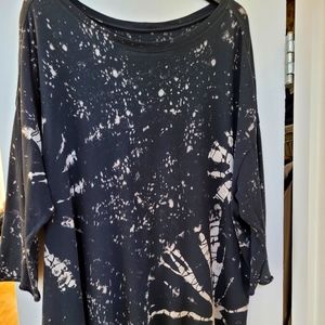 Raquel Allegra black constellation cocoon top. Size 3.